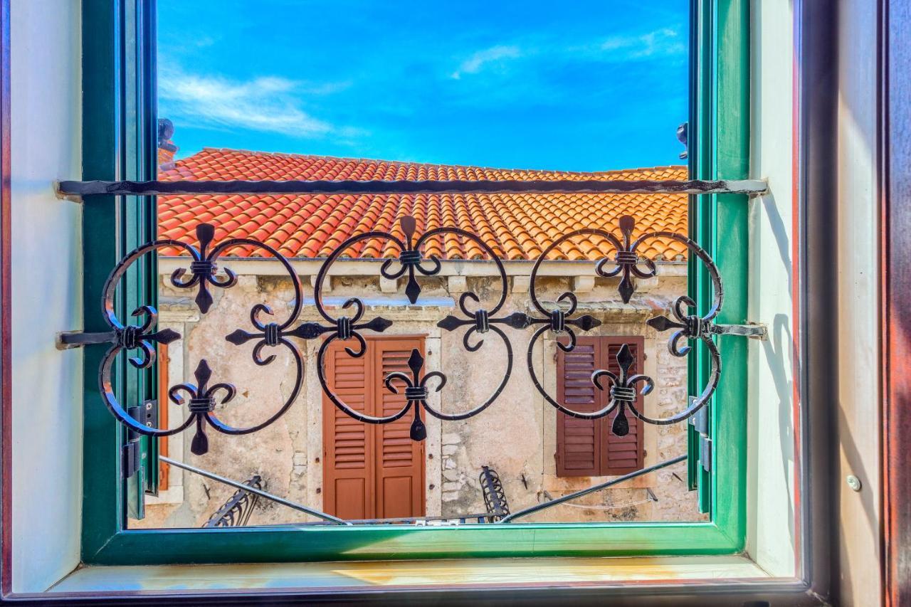 Apartamento Old Stone House St Lawrence In The Heart Of Sibenik'S Old Town Exterior foto